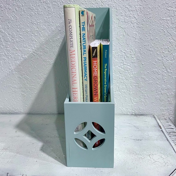 Wood Book/Magazine Rack - Picture 4 of 8